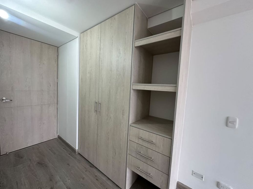 Apartamento de 1 alcoba en arriendo en Country Club, Bogotá, 25 m² · foto 6 de 12