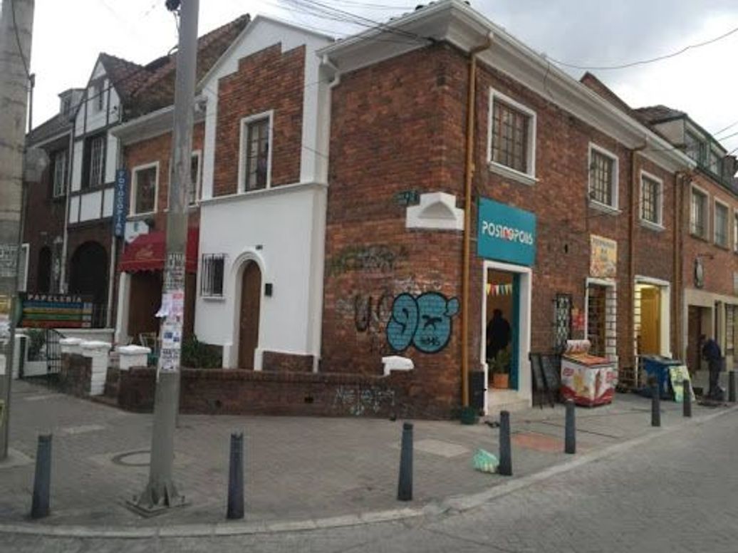 Casa de 3 alcobas en venta en El Recuerdo, Bogotá, 231 m² · foto 2 de 9