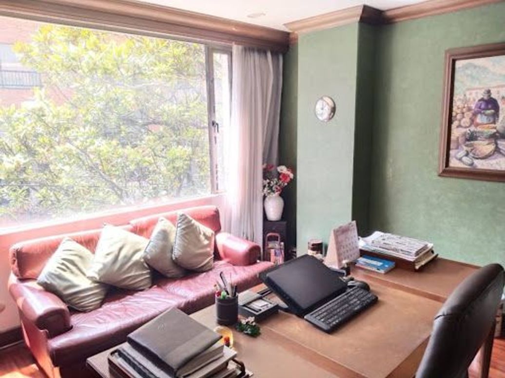 Apartamento de 3 alcobas en venta en Los Rosales, Bogotá, 189 m² · foto 8 de 20