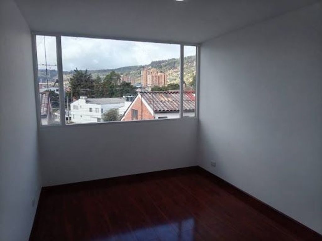 Apartamento de 1 alcoba en arriendo en Cedro Golf, Bogotá, 35 m² · foto 3 de 8