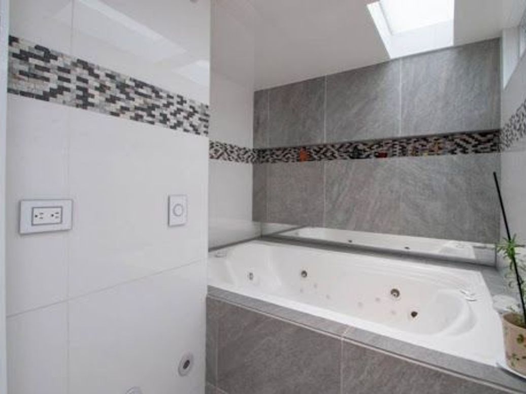 Casa de 3 alcobas en venta en Santa Ana, Bogotá, 180 m² · foto 10 de 20