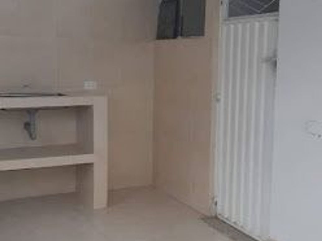 Casa de 10 alcobas en venta en Molinos, Bogotá, 153 m² · foto 5 de 11