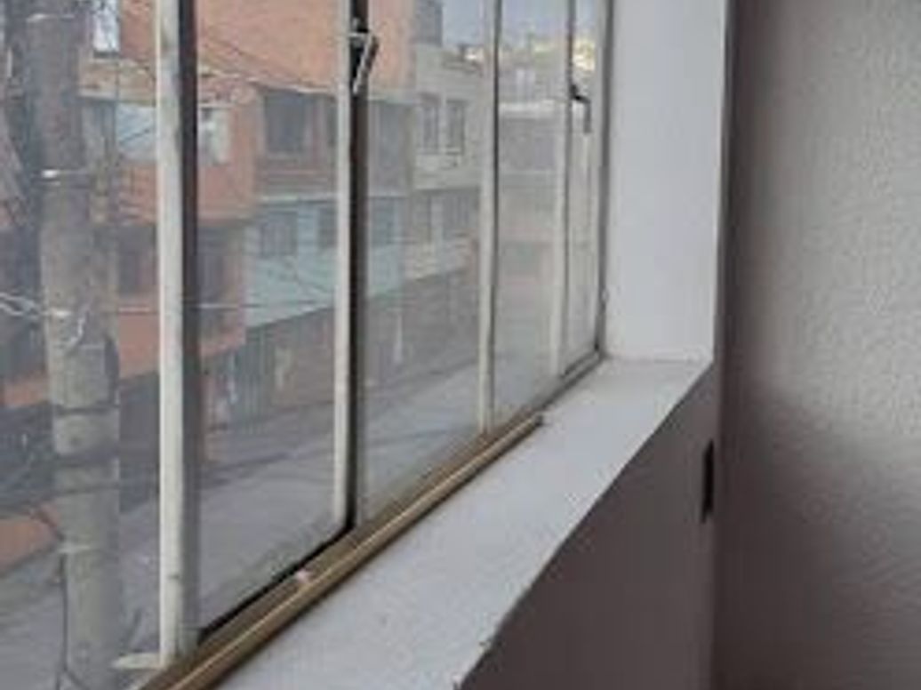 Casa de 10 alcobas en venta en Molinos, Bogotá, 153 m² · foto 3 de 11