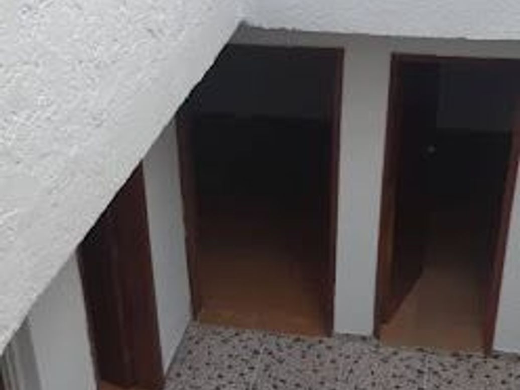 Casa de 10 alcobas en venta en Molinos, Bogotá, 153 m² · foto 4 de 11