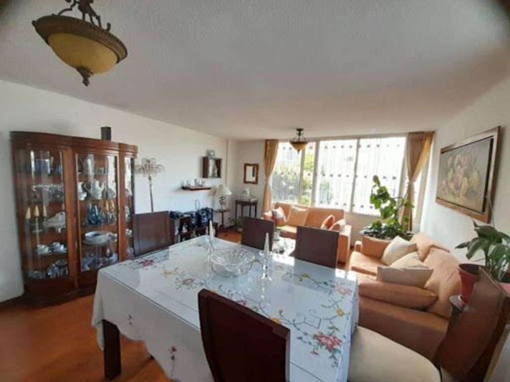Apartamento de 2 alcobas en venta en Polo Club, Bogotá, 91 m² · foto 3 de 17