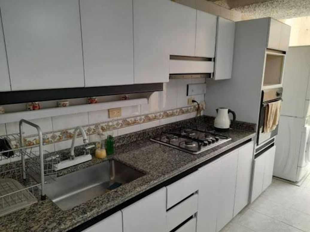 Casa de 3 alcobas en venta en Villa Magdala, Bogotá, 266 m² · foto 7 de 19