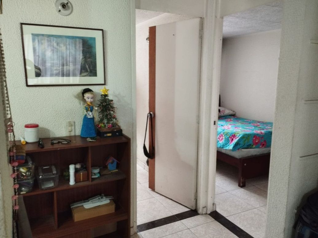 Apartamento de 3 alcobas en venta en Multifamiliar Carimagua, Bogotá, 50 m² · foto 7 de 9