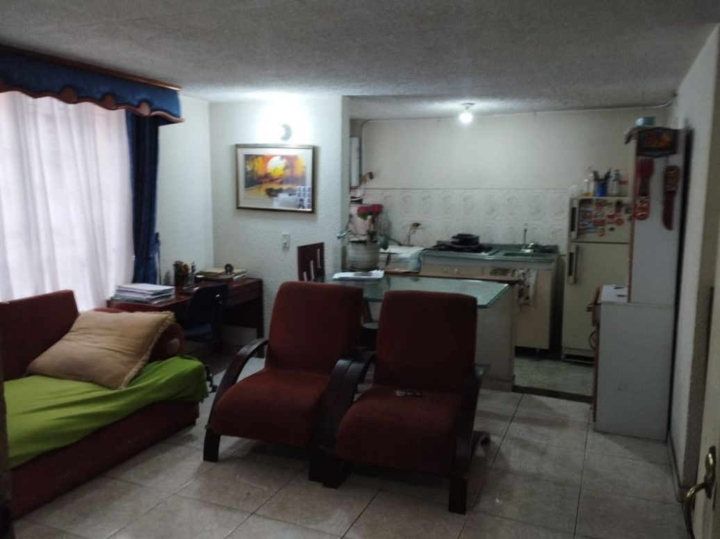 Apartamento de 3 alcobas en venta en Multifamiliar Carimagua, Bogotá, 50 m² · foto 4 de 9