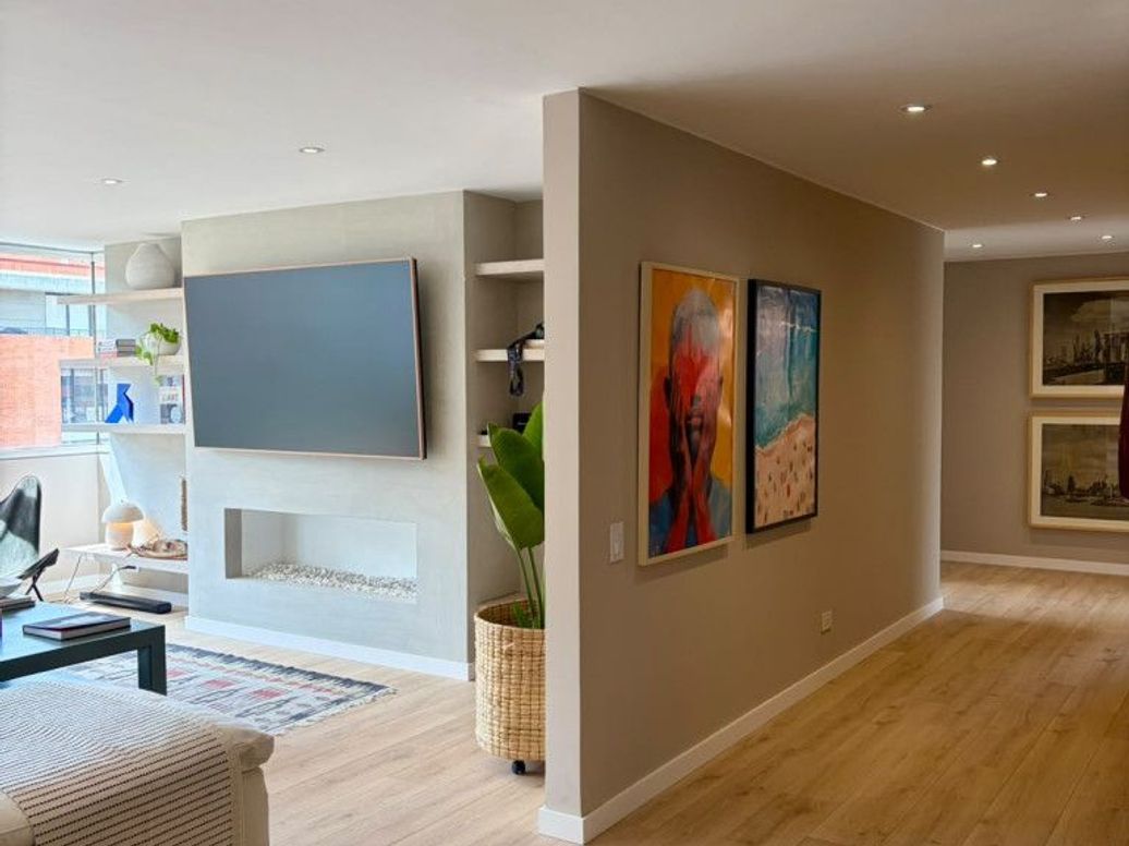 Apartamento de 3 alcobas en arriendo en San Diego, Bogotá, 181 m² · foto 3 de 8
