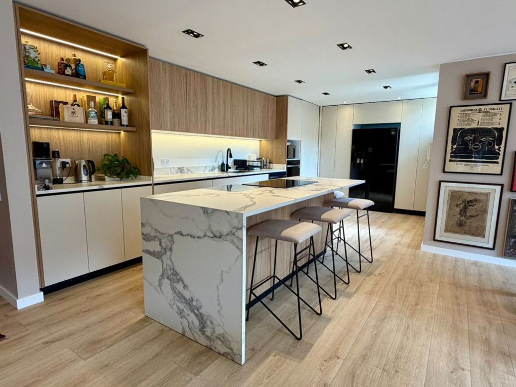 Apartamento de 3 alcobas en arriendo en San Diego, Bogotá, 181 m² · foto 4 de 8