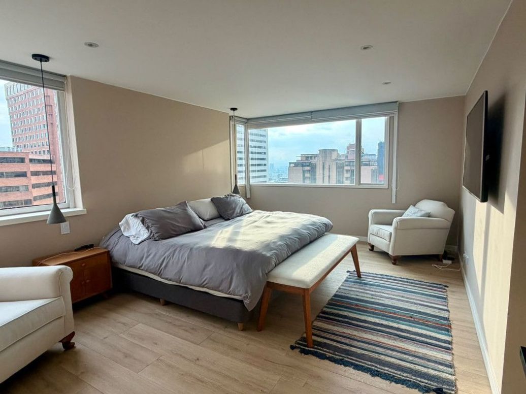 Apartamento de 3 alcobas en arriendo en San Diego, Bogotá, 181 m² · foto 5 de 8