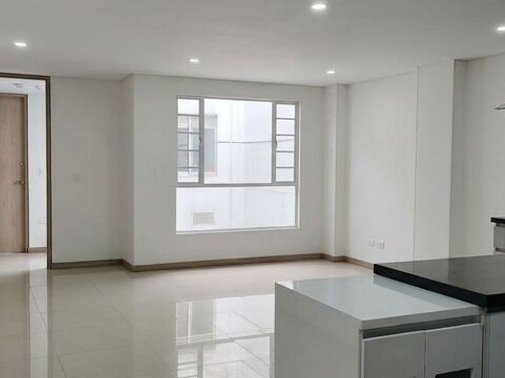 Apartamento de 3 alcobas en venta en Teusaquillo, Bogotá, 90 m² · foto 2 de 12