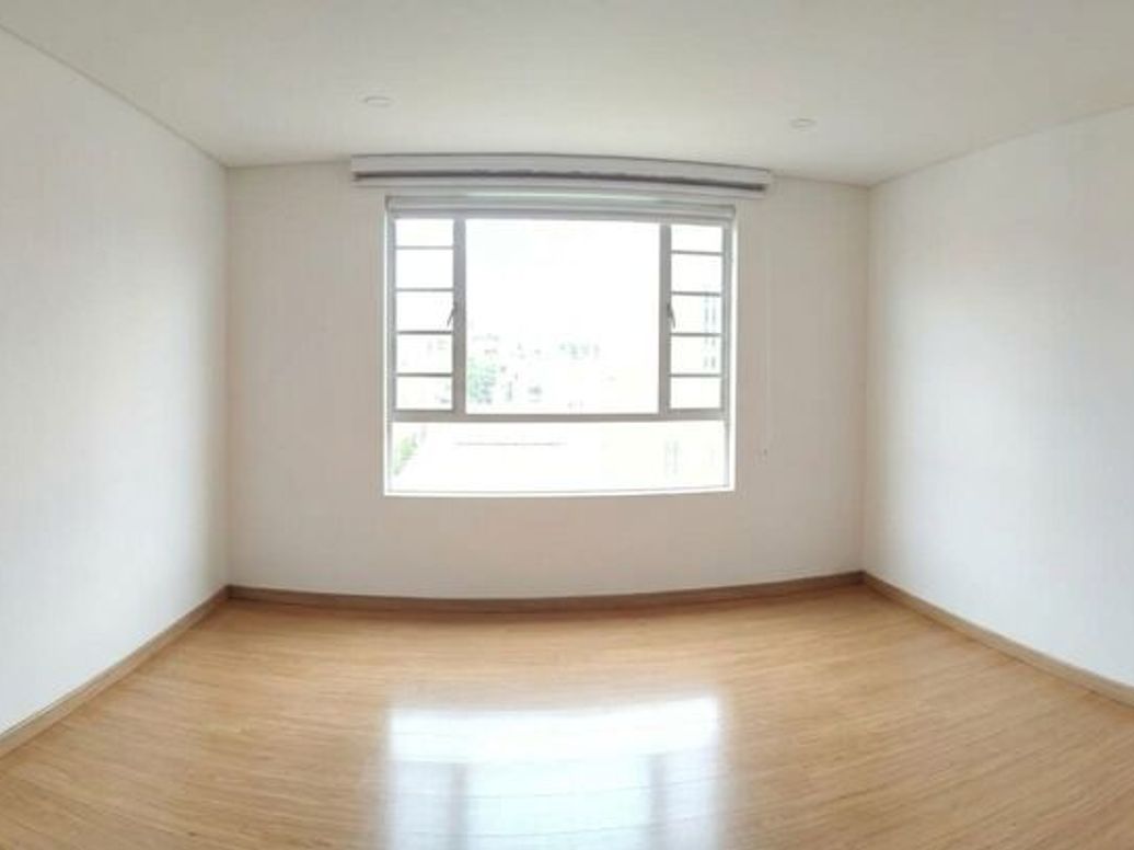 Apartamento de 3 alcobas en venta en Teusaquillo, Bogotá, 90 m² · foto 5 de 12