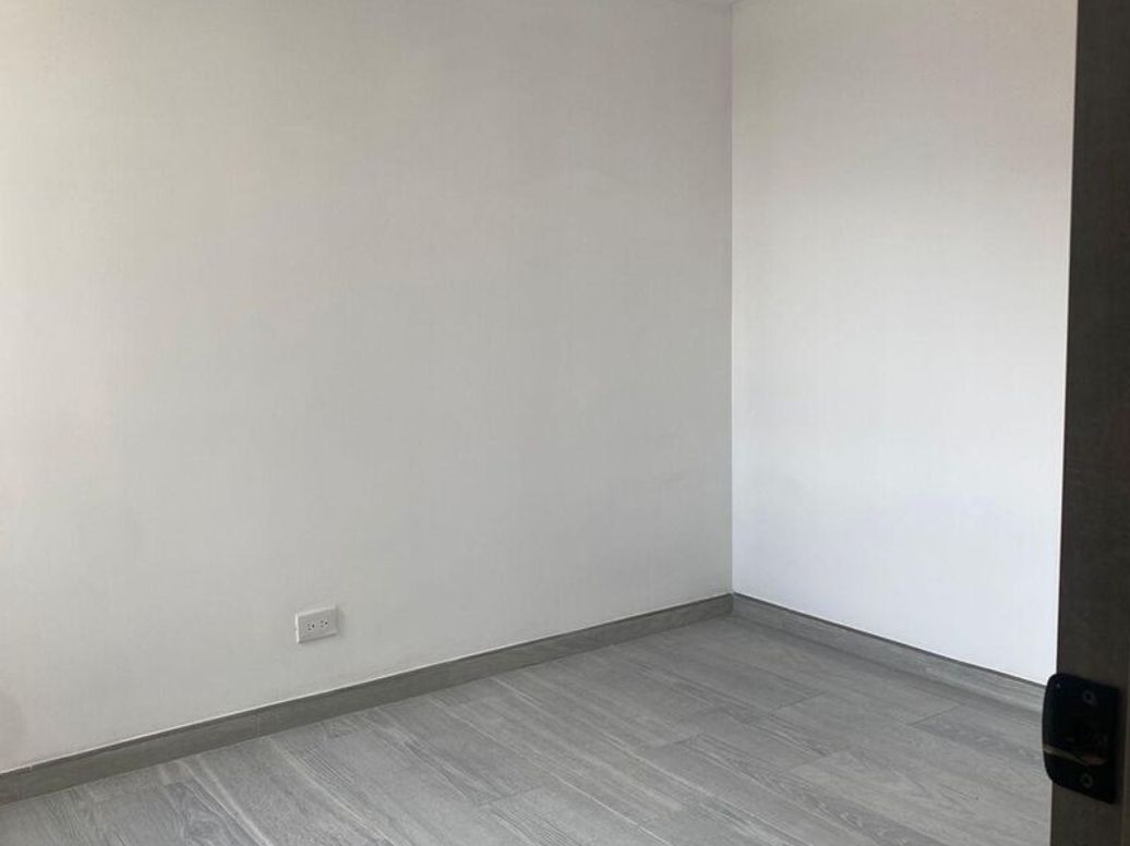 Apartamento de 2 alcobas en venta en Guadalupe, Bogotá, 41 m² · foto 3 de 7