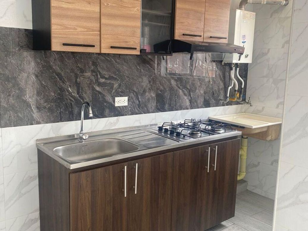 Apartamento de 2 alcobas en venta en Guadalupe, Bogotá, 41 m² · foto 2 de 7
