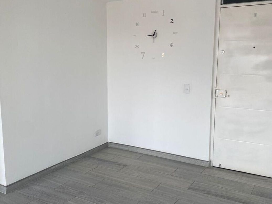 Apartamento de 2 alcobas en venta en Guadalupe, Bogotá, 41 m² · foto 6 de 7
