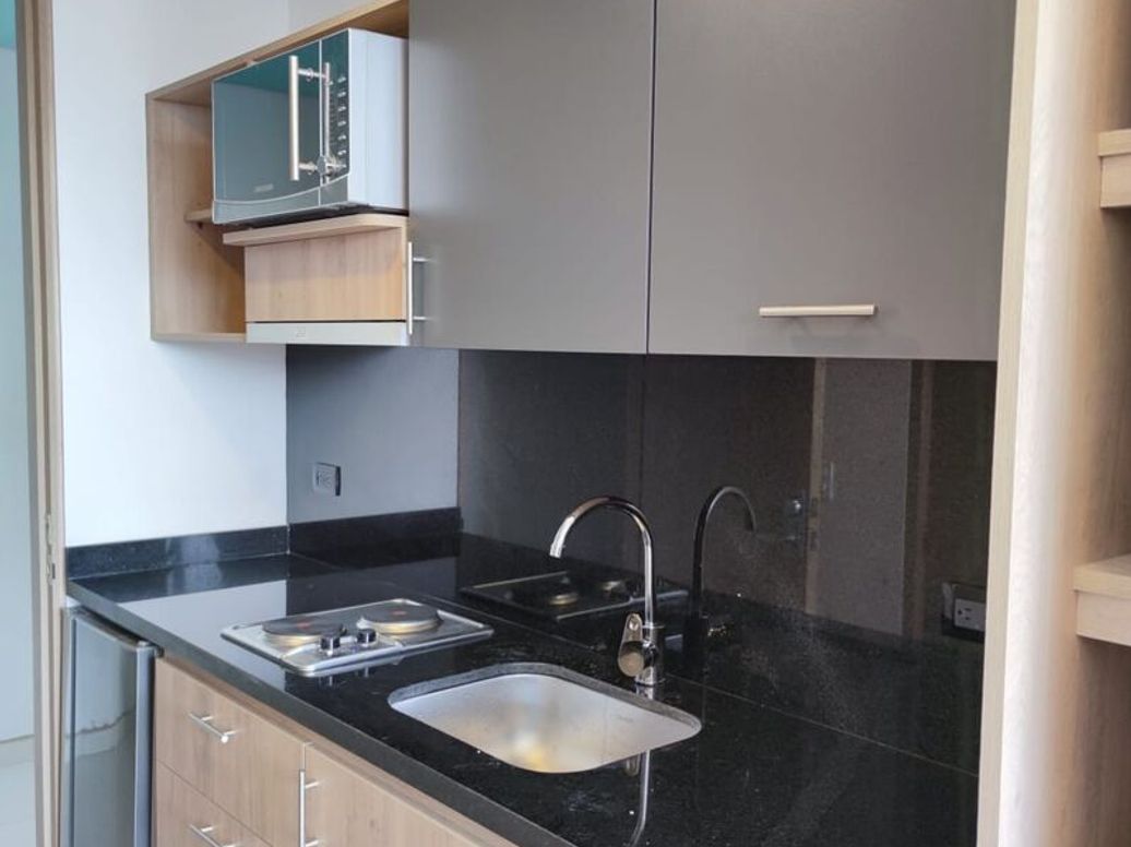 Apartamento de 1 alcoba en venta en Chapinero, Bogotá, 18 m² · foto 2 de 17