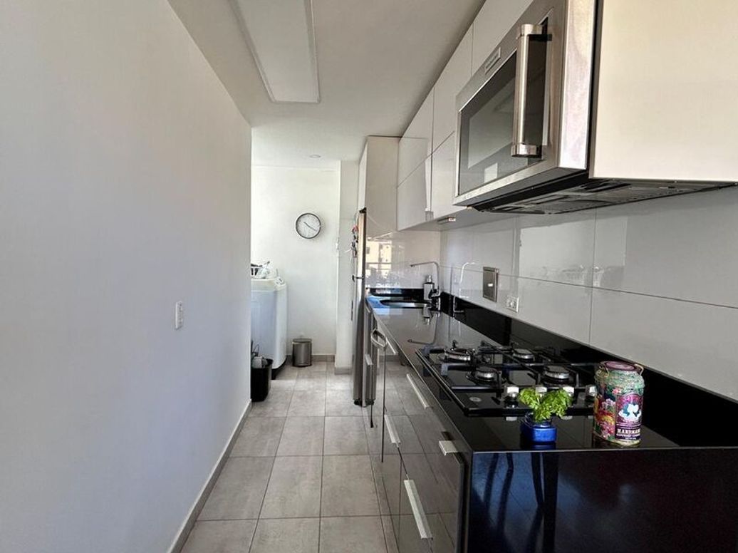 Apartamento de 3 alcobas en venta en Santa Helena, Bogotá, 71 m² · foto 8 de 20