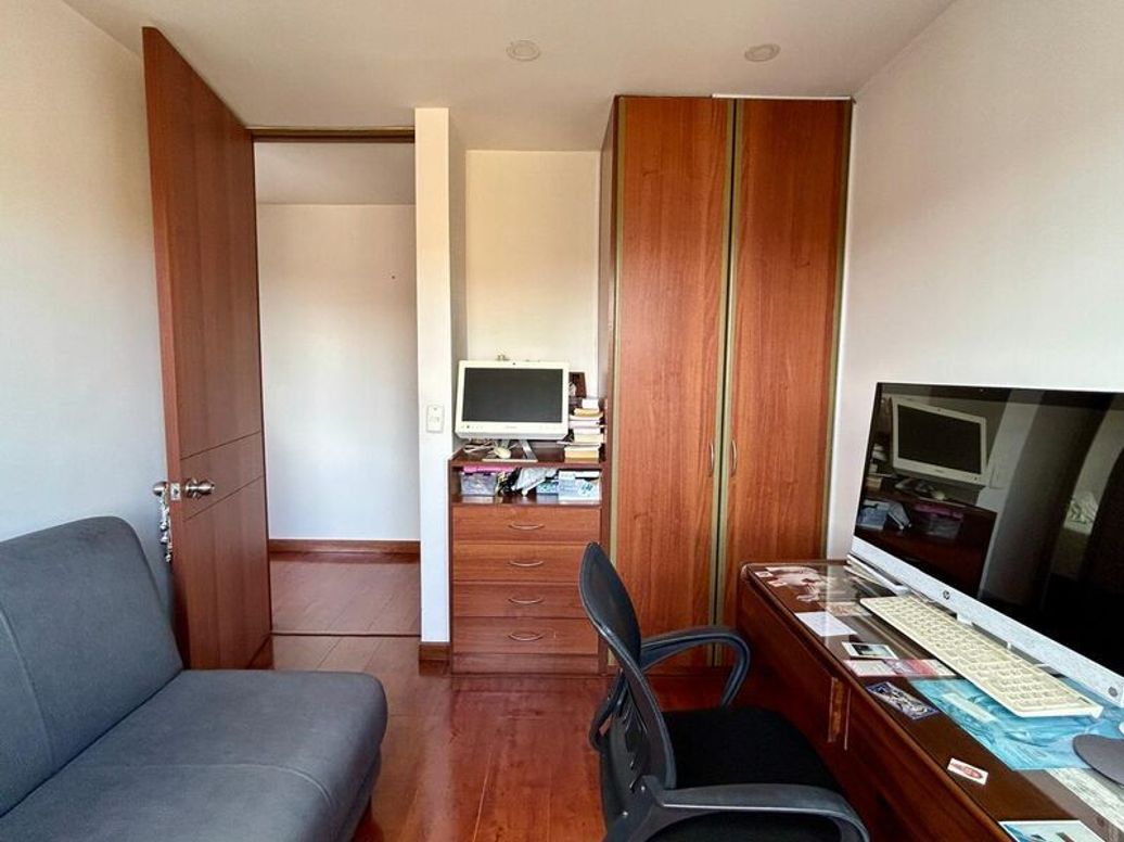 Apartamento de 3 alcobas en venta en Santa Helena, Bogotá, 71 m² · foto 13 de 20