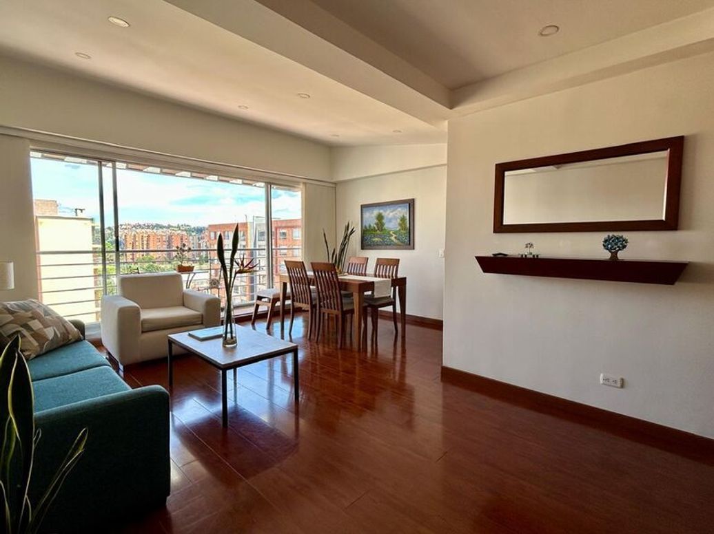 Apartamento de 3 alcobas en venta en Santa Helena, Bogotá, 71 m² · foto 2 de 20