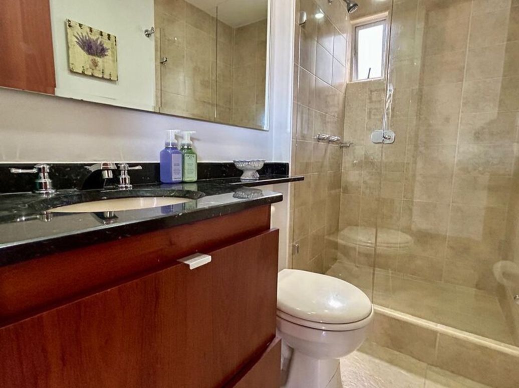Apartamento de 3 alcobas en venta en Santa Helena, Bogotá, 71 m² · foto 11 de 20
