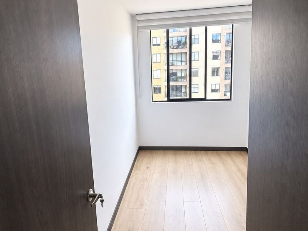 Apartamento de 3 alcobas en venta en Cr Caminos De Gratamira, Bogotá, 66 m² · foto 7 de 16