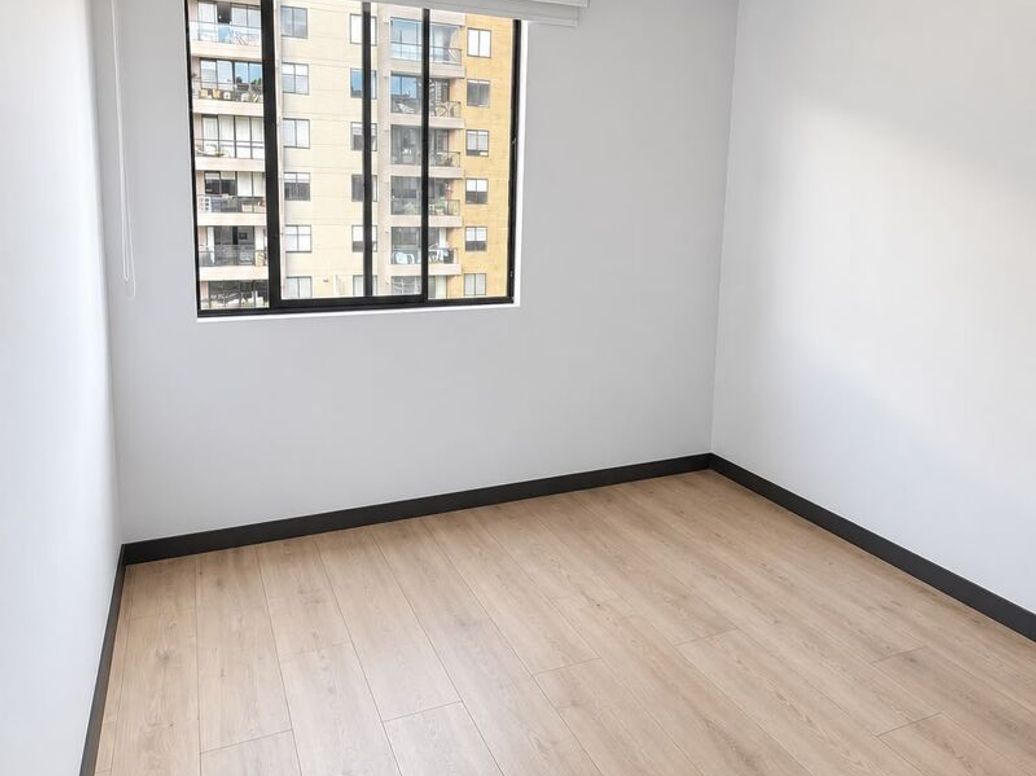 Apartamento de 3 alcobas en venta en Cr Caminos De Gratamira, Bogotá, 66 m² · foto 8 de 16