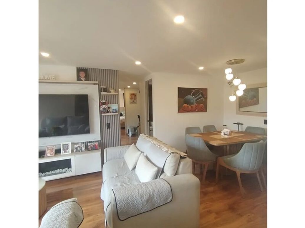 Apartamento de 3 alcobas en venta en El Tintal A.S.D., Bogotá, 76 m² · foto 8 de 20
