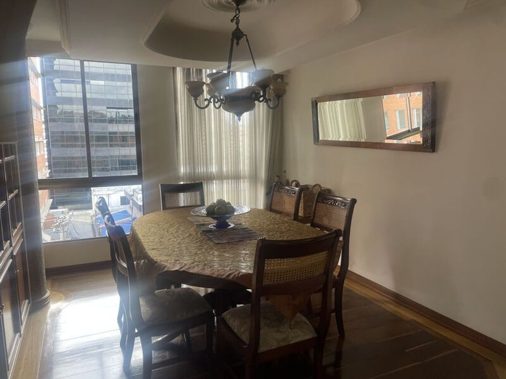 Apartamento de 4 alcobas en venta en Chico Norte Et. Ii, Bogotá, 250 m² · foto 2 de 20