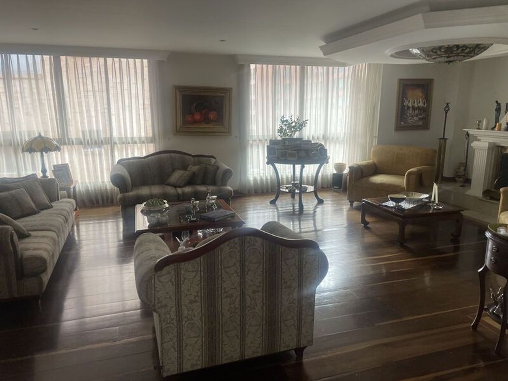 Apartamento de 4 alcobas en venta en Chico Norte Et. Ii, Bogotá, 250 m² · foto 7 de 20