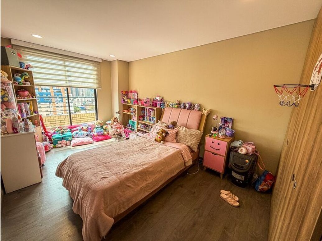 Apartamento de 3 alcobas en venta en Pasadena, Bogotá, 154 m² · foto 9 de 11