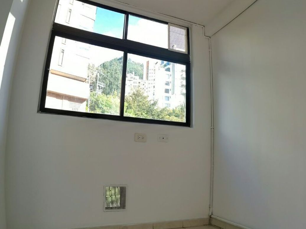 Apartamento de 2 alcobas en venta en Chapinero, Bogotá, 86 m² · foto 10 de 17