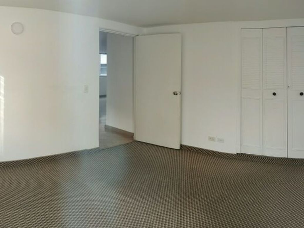 Apartamento de 2 alcobas en venta en Chapinero, Bogotá, 86 m² · foto 14 de 17