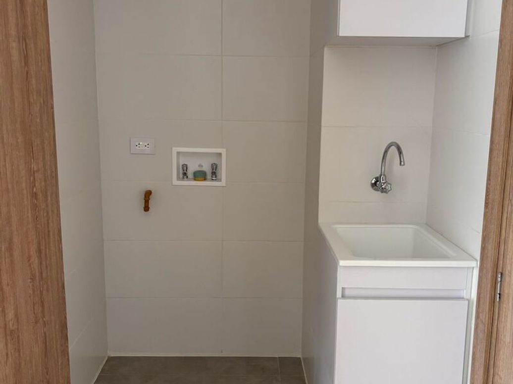 Apartamento de 2 alcobas en venta en El Recuerdo, Bogotá, 61 m² · foto 8 de 20