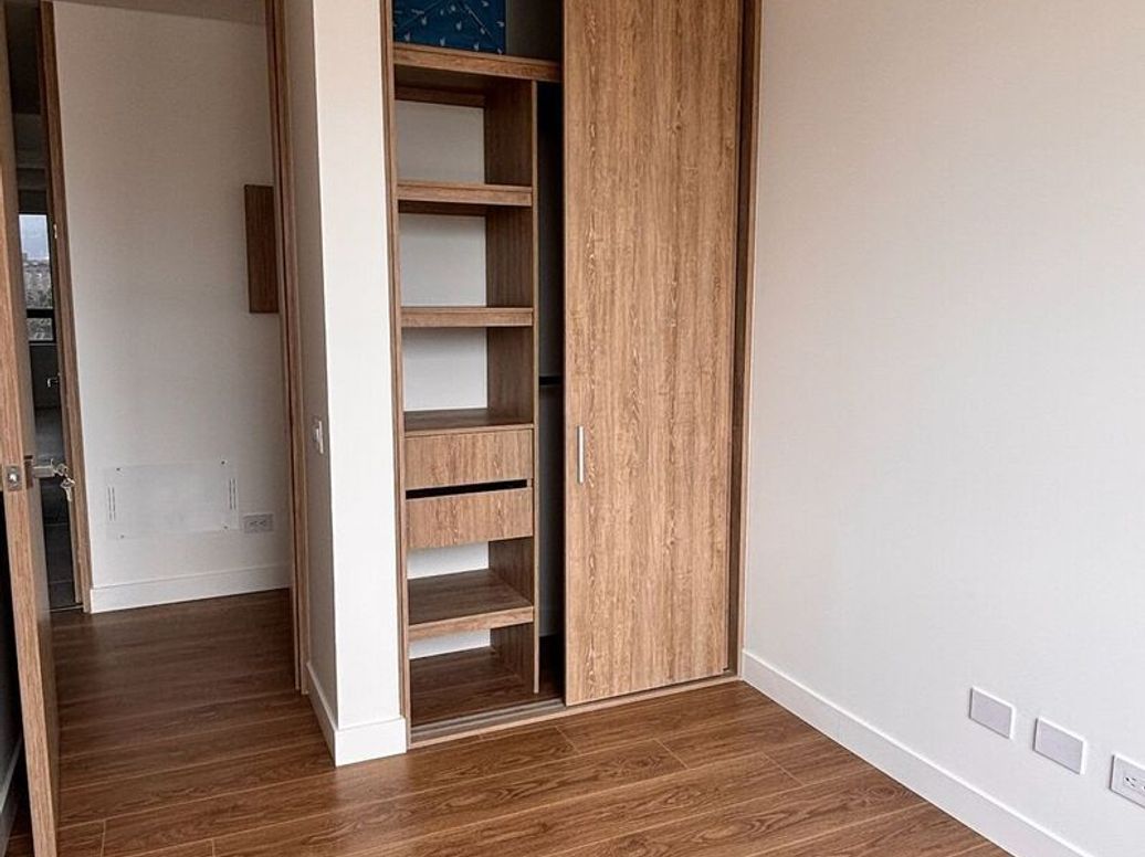 Apartamento de 2 alcobas en venta en El Recuerdo, Bogotá, 61 m² · foto 10 de 20