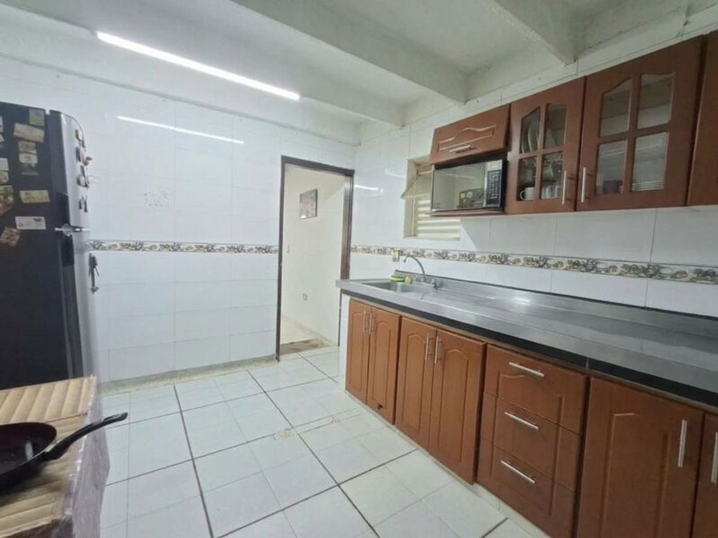 Casa de 6 alcobas en venta en El Cedro, Bogotá, 230 m² · foto 10 de 20