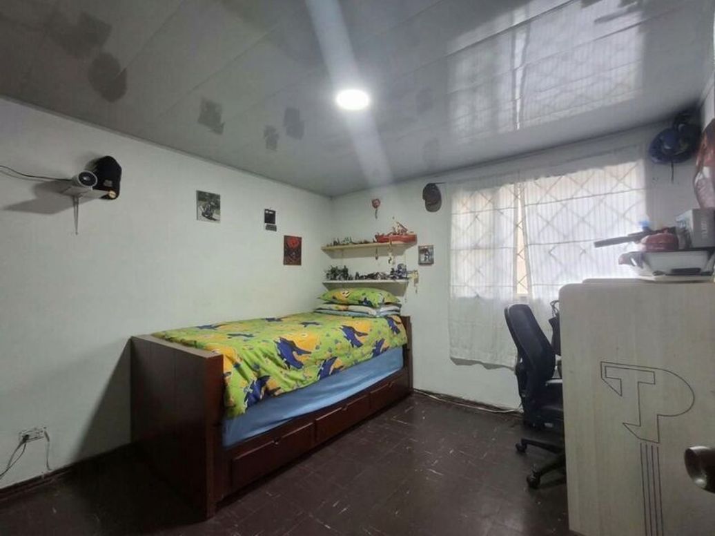 Casa de 6 alcobas en venta en El Cedro, Bogotá, 230 m² · foto 6 de 20