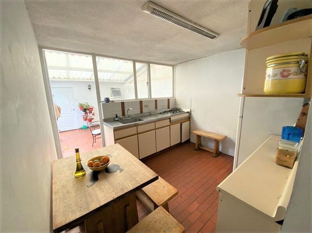 Casa de 3 alcobas en venta en San Joaquín, Bogotá, 142 m² · foto 5 de 13