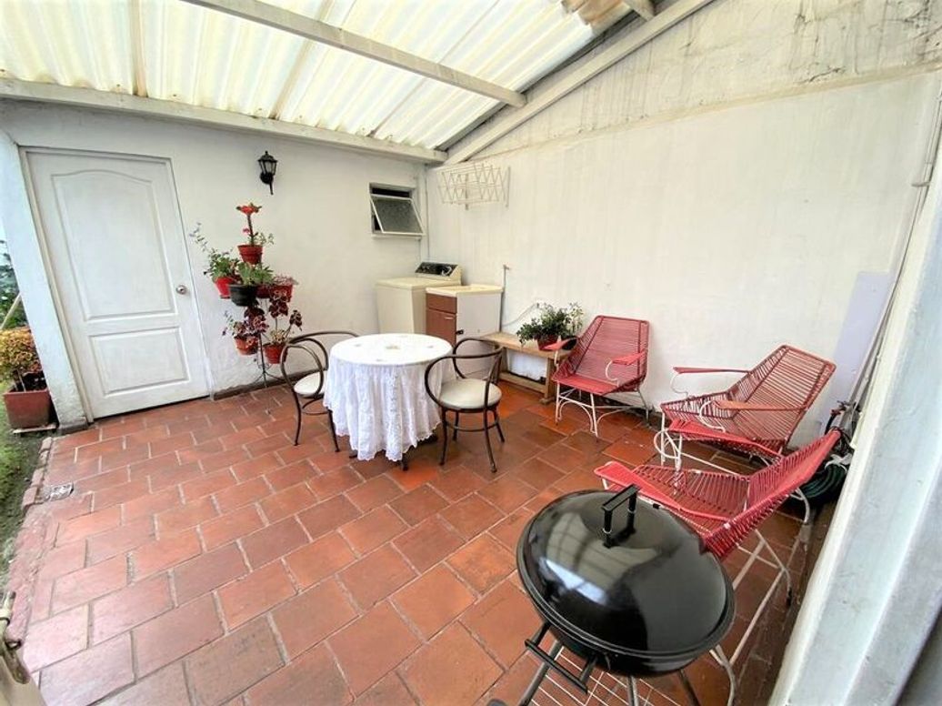 Casa de 3 alcobas en venta en San Joaquín, Bogotá, 142 m² · foto 7 de 13