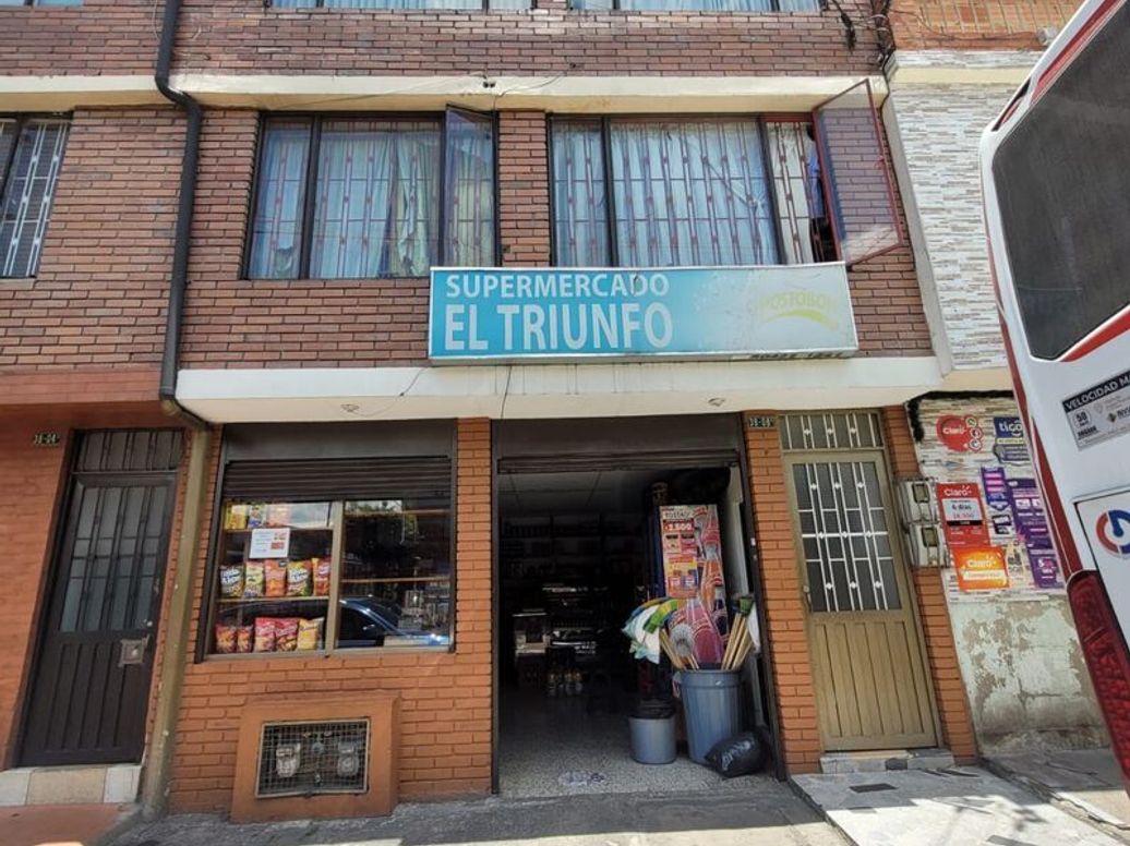 Casa de 6 alcobas en venta en Carvajal, Bogotá, 180 m² · foto 2 de 20
