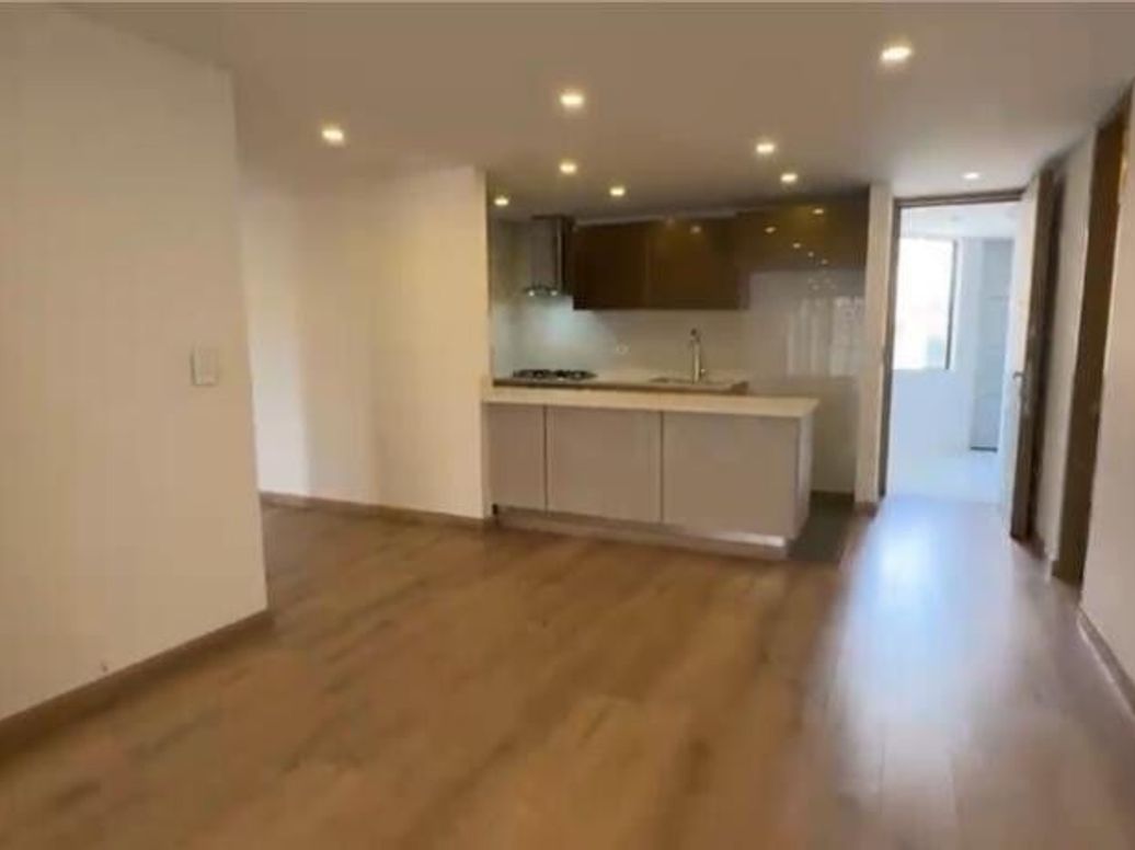 Apartamento de 3 alcobas en venta en Rincon Del Chicó, Bogotá, 100 m² · foto 3 de 12