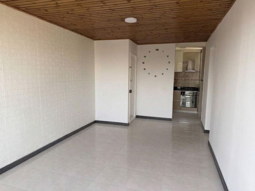 Apartamento de 3 alcobas en venta en Capellanía, Bogotá, 64 m² · foto 2 de 20
