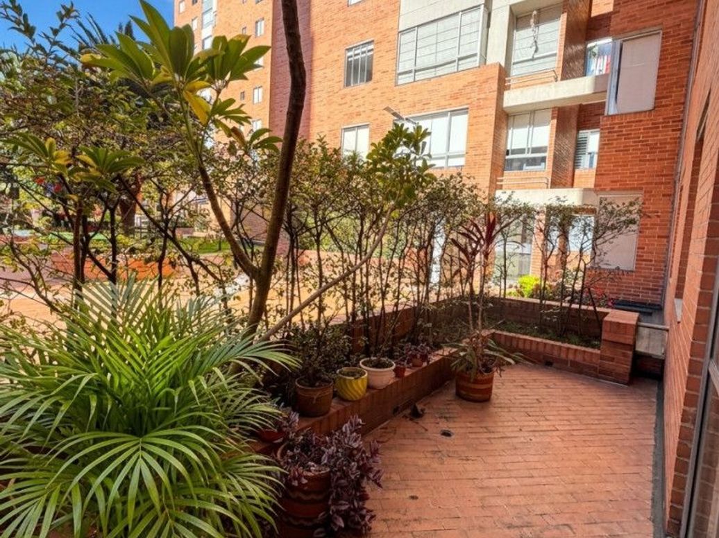 Apartamento de 3 alcobas en venta en Cr. Atabanza, Bogotá, 97 m² · foto 20 de 20