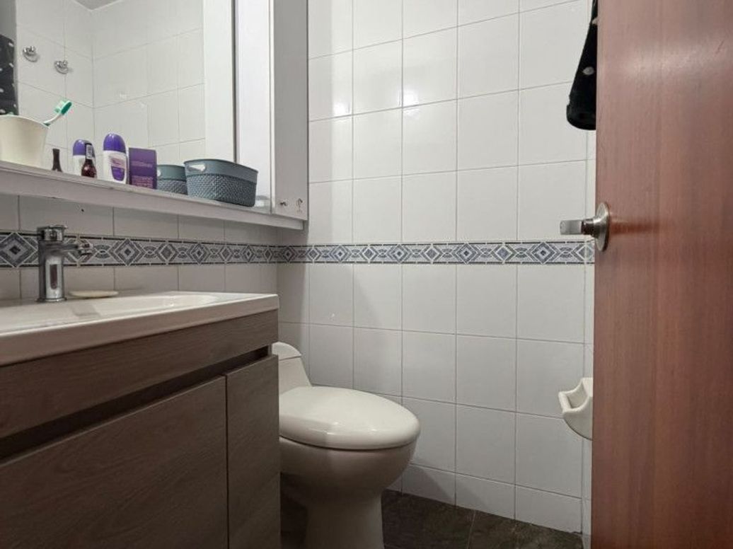Apartamento de 3 alcobas en venta en Cr. Atabanza, Bogotá, 97 m² · foto 13 de 20