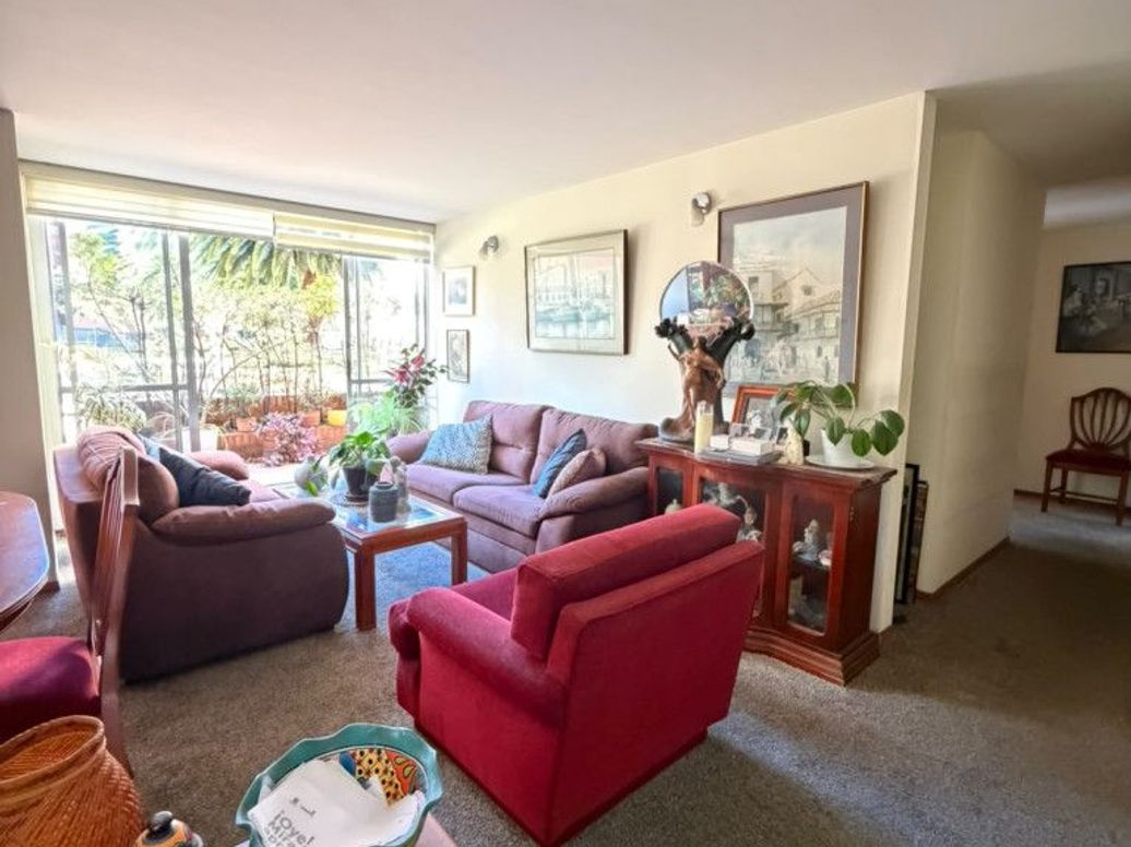 Apartamento de 3 alcobas en venta en Cr. Atabanza, Bogotá, 97 m² · foto 2 de 20