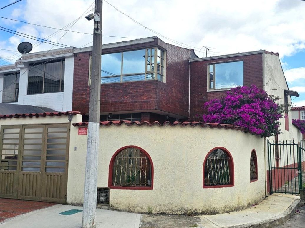Casa de 4 alcobas en venta en Americas Sector Galan, Bogotá, 156 m² · foto 3 de 20