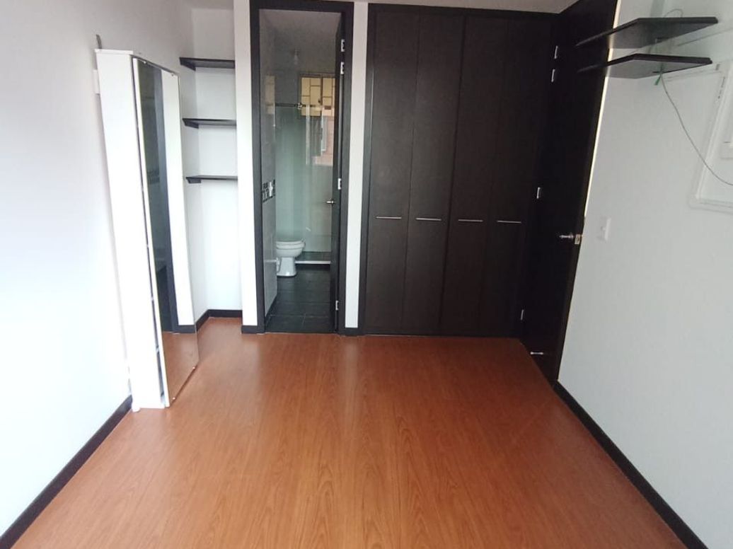 Apartaestudio en arriendo en San Antonio Nor - Occidental, Bogotá, 40 m² · foto 4 de 9