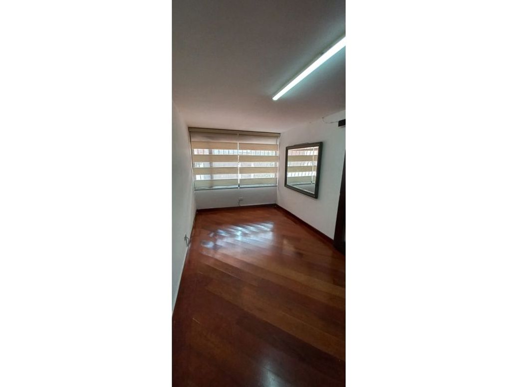 Casa de 3 alcobas en venta en Santa Paula, Bogotá, 285 m² · foto 8 de 20