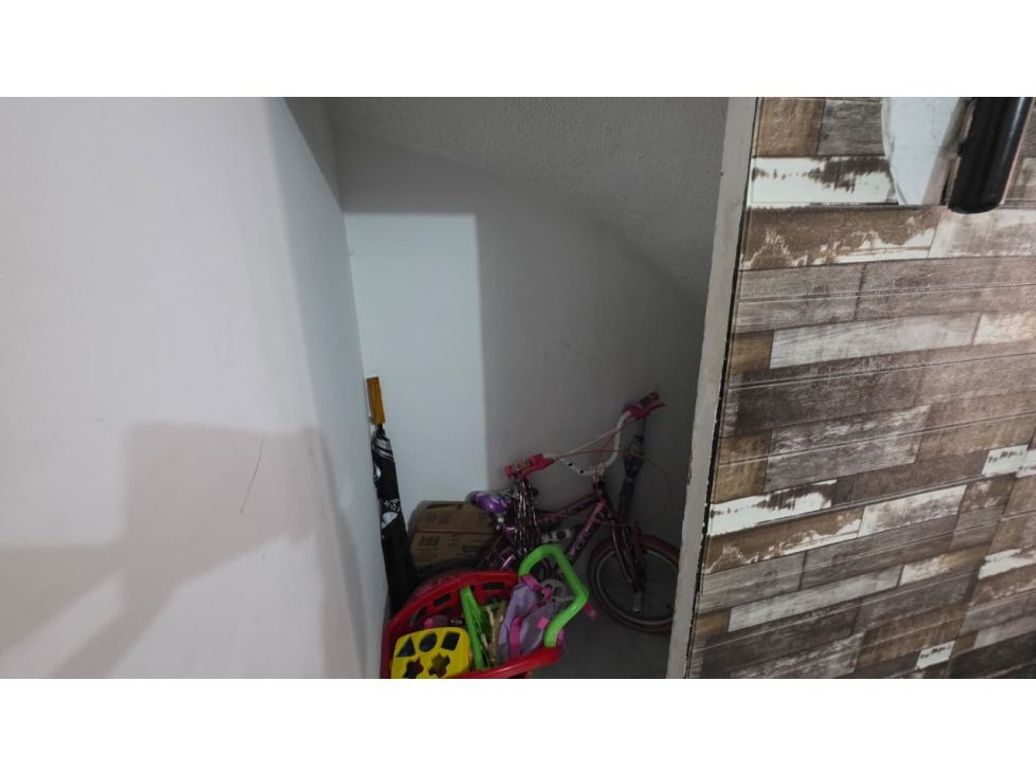 Casa de 3 alcobas en venta en Sabana De Tibabuyes, Bogotá, 74 m² · foto 15 de 20