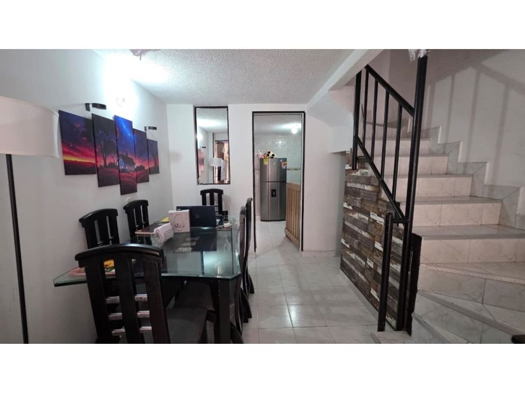Casa de 3 alcobas en venta en Sabana De Tibabuyes, Bogotá, 74 m² · foto 3 de 20